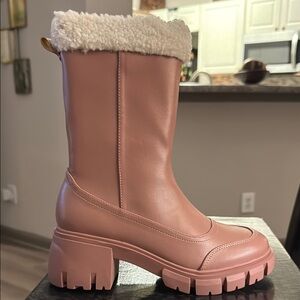 CAPE ROBBIN
WIATT -
Women – Blush